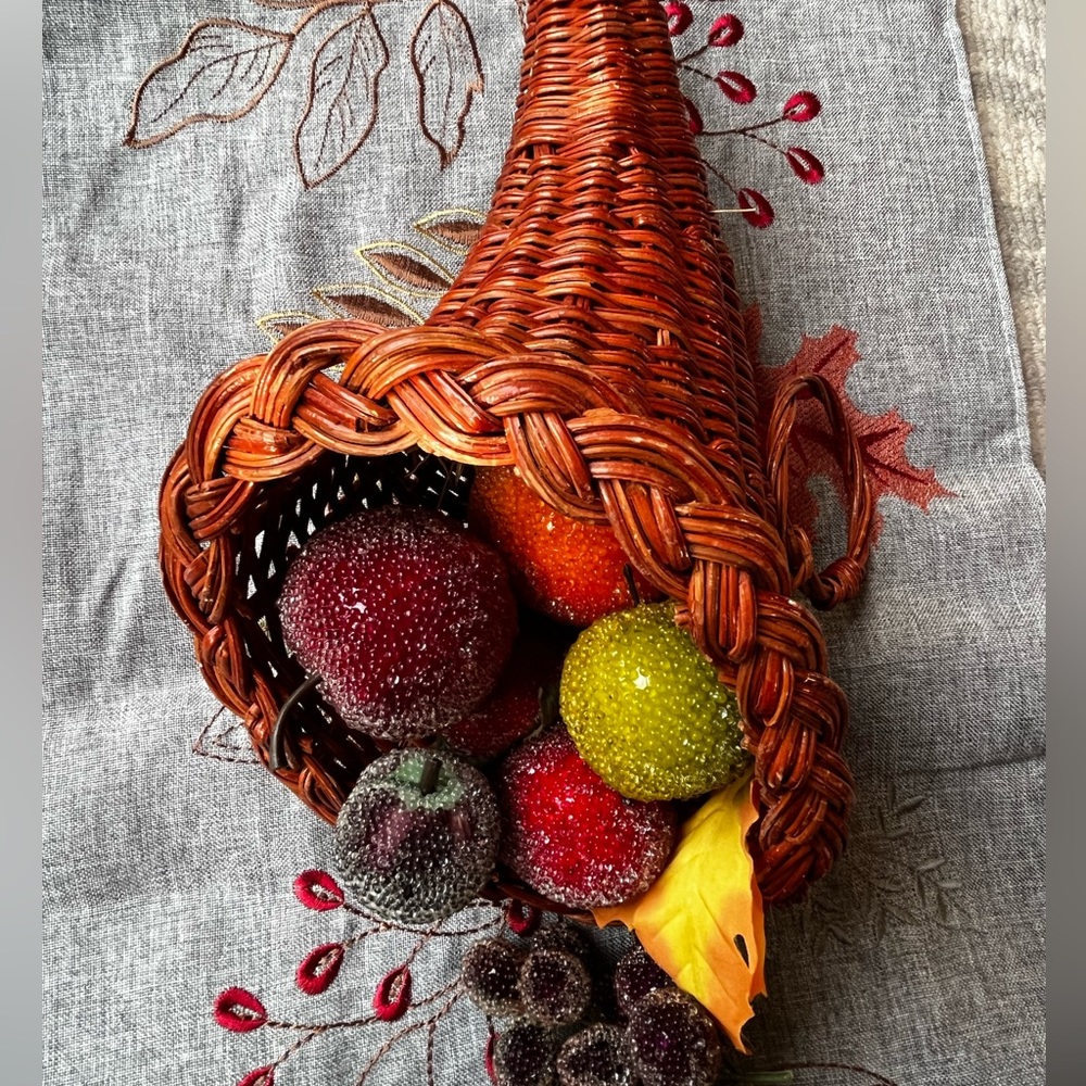 Cornucopia with della robbia inspired fruit